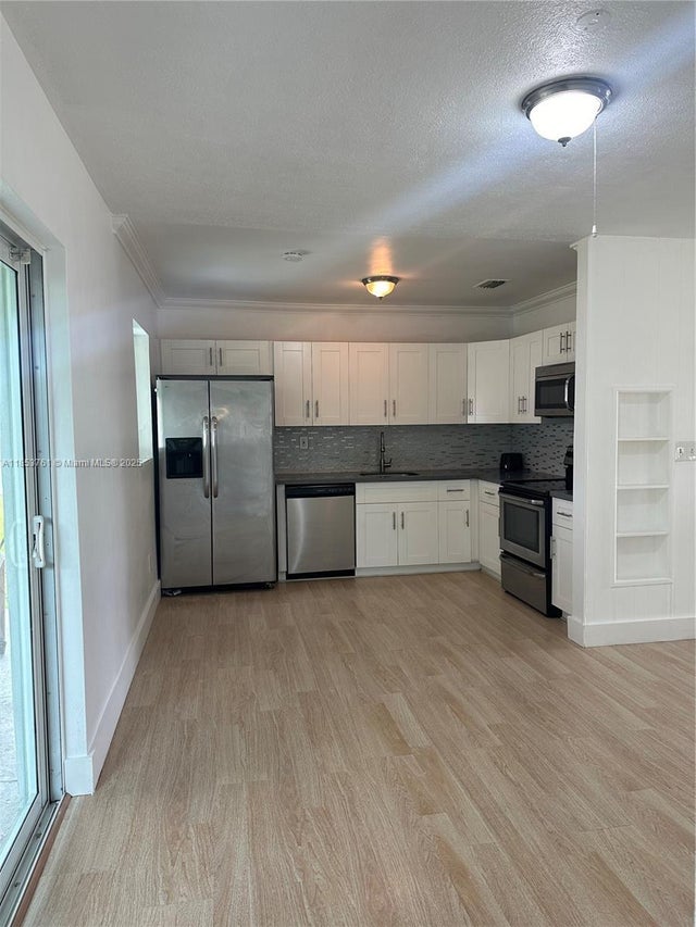 2 of 11 - 12455 Sw 187th St, Miami, FL