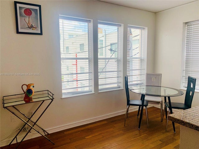 3 of 8 - 1027 Pennsylvania Ave 303, Miami Beach, FL