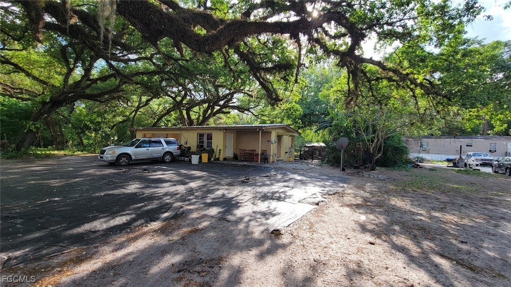2310 County Rd 78, LABELLE