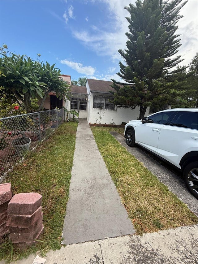 2 of 65 - 11472 Sw 4th St, Sweetwater, FL