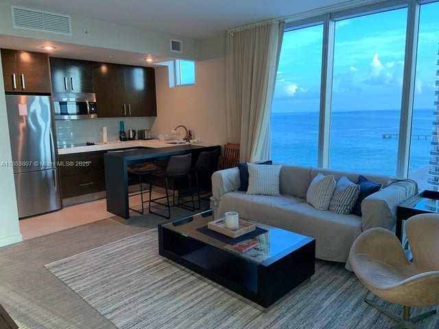 4 of 17 - 17315 Collins Ave 2105, Sunny Isles Beach, FL