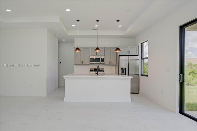 5 of 24 - 3002 63rd St W, Lehigh Acres, FL