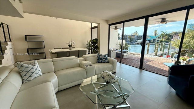 5 of 54 - 399 Poinciana Dr 1215, Sunny Isles Beach, FL