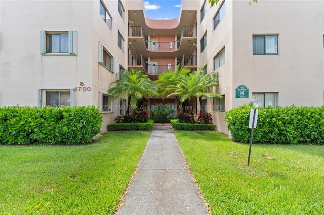 8700 Sw 133rd Ave Rd 218, Miami