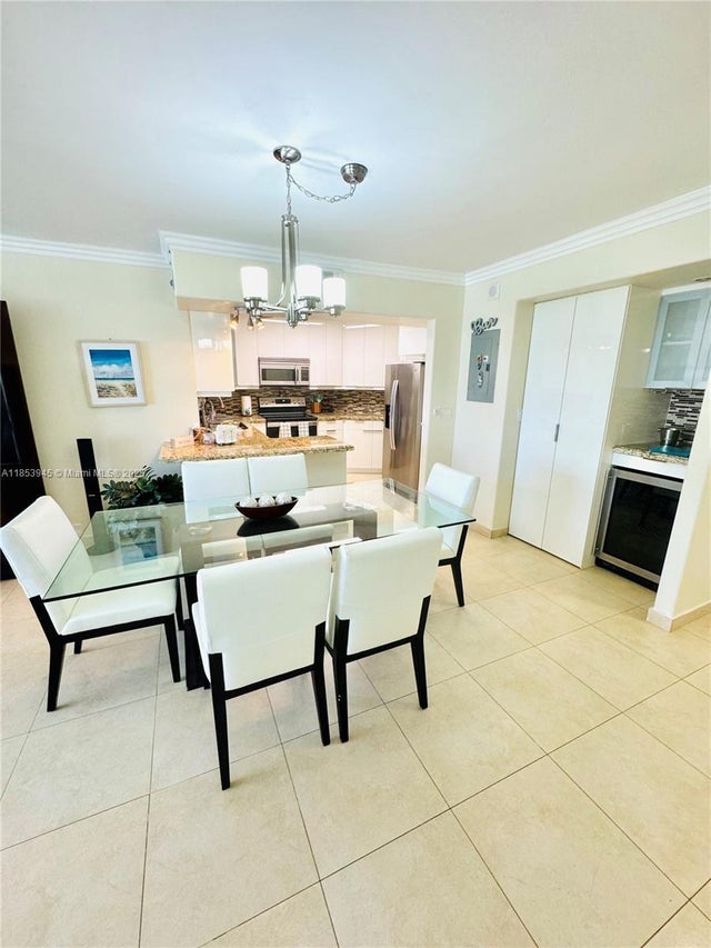 5 of 19 - 3725 S Ocean Dr 1416, Hollywood, FL