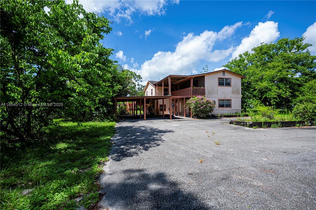 1200 Tampa Ave., Clewiston