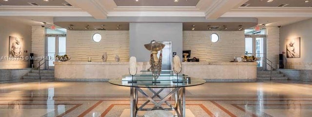 1 of 18 - 435 21st St 212, Miami Beach, FL