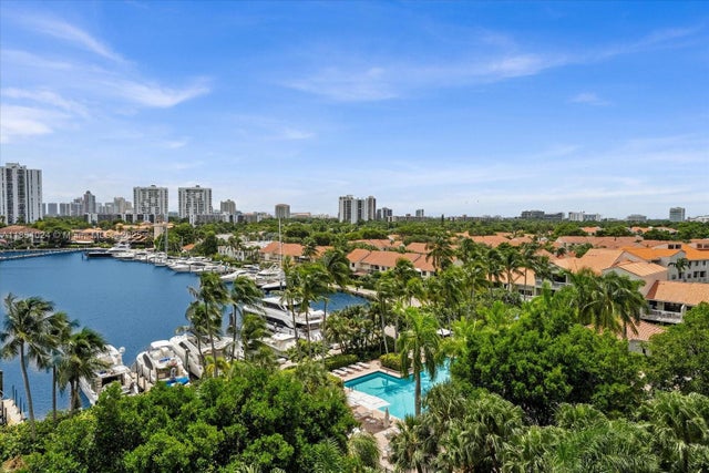 2 of 4 - 3610 Yacht Club Dr 805, Aventura, FL