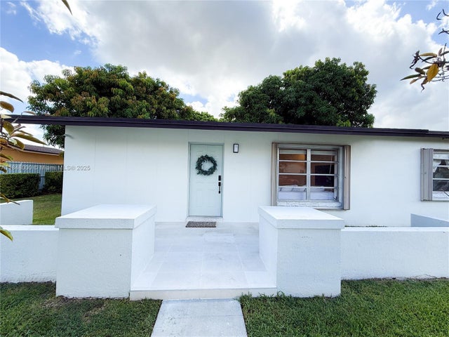 3 of 34 - 3131 Sw 117th Ct, Miami, FL