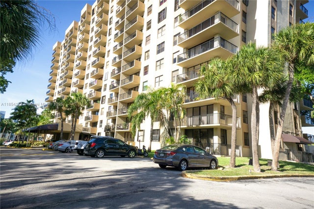 1 of 16 - 1470 Ne 123rd St A1415, North Miami, FL