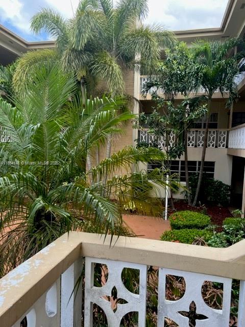 3 of 19 - 1958 Monroe St 208, Hollywood, FL