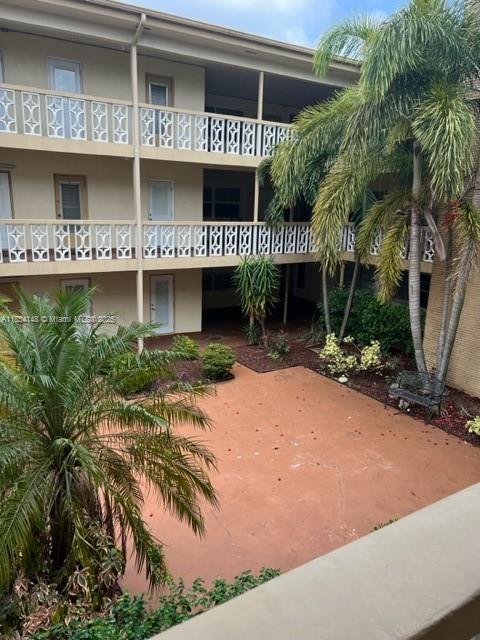4 of 19 - 1958 Monroe St 208, Hollywood, FL