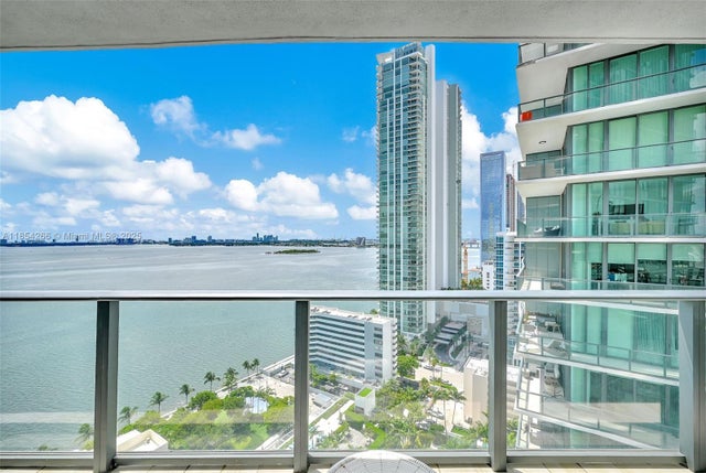 2 of 35 - 650 Ne 32nd St 2201, Miami, FL