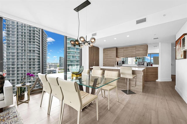 5 of 35 - 650 Ne 32nd St 2201, Miami, FL