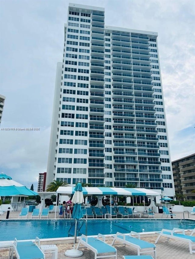2 of 22 - 3140 S Ocean Dr 2112, Hallandale Beach, FL