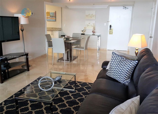 5 of 24 - 5225 Collins Ave 510, Miami Beach, FL