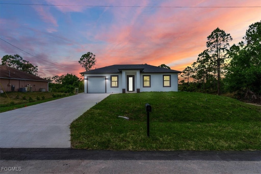 1262 Bowles Ave, FORT MYERS