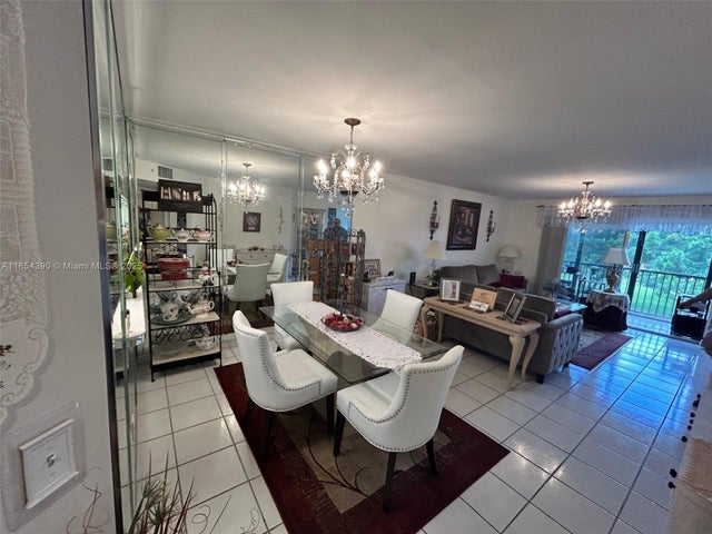 12550 Sw 15th St 303e, Pembroke Pines