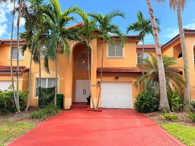1 of 55 - 14064 S Forest Oak Cir, Davie, FL