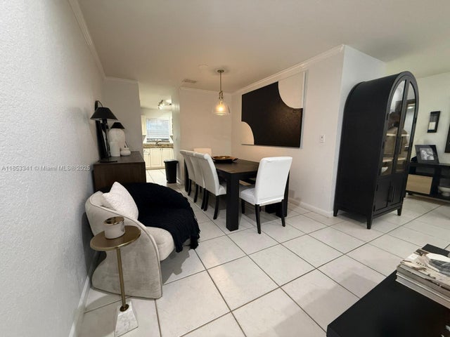 2 of 55 - 14064 S Forest Oak Cir, Davie, FL