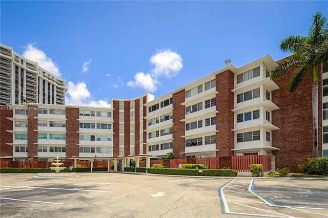 1 of 45 - 1700 Ne 105th St 203, Miami Shores, FL