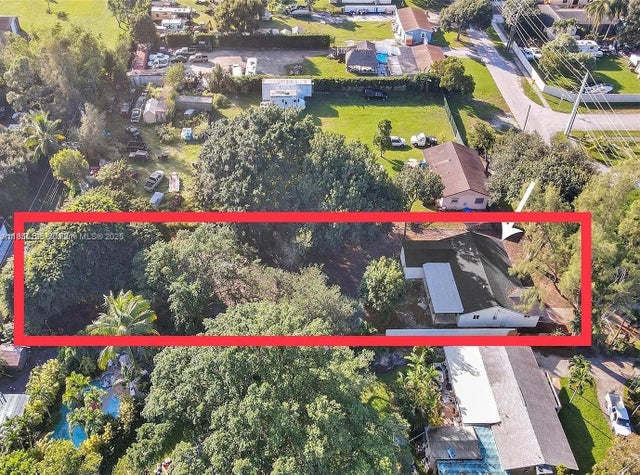 2 of 13 - 4040 Sw 54th Ave, Davie, FL