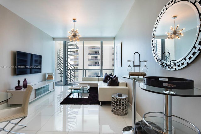 2 of 22 - 6799 Collins Ave 507, Miami Beach, FL