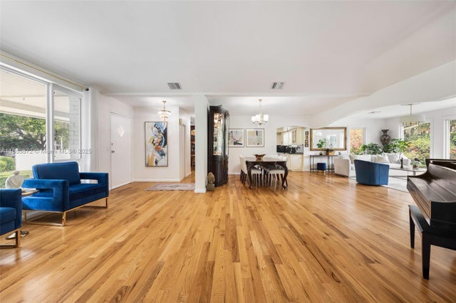 5 of 34 - 575 Ne 97th St, Miami Shores, FL