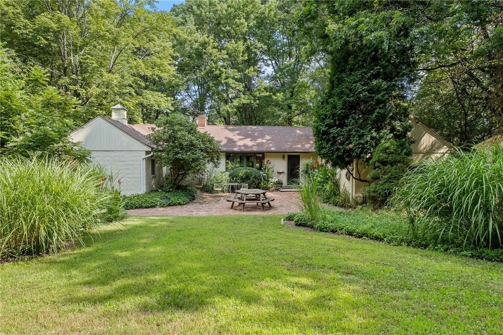 9824 Brant Avenue Ext, McCandless