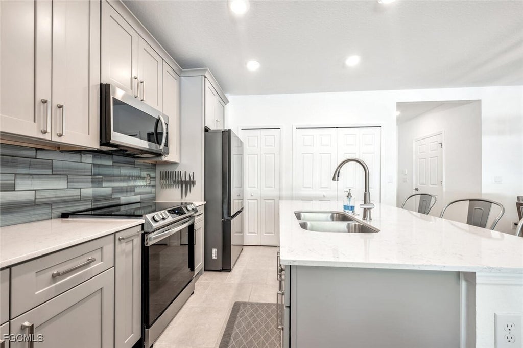 14195 Oviedo Pl, Fort Myers