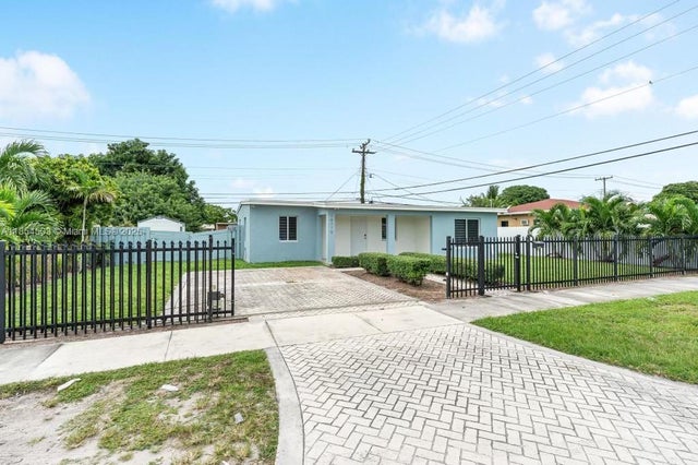 2 of 23 - 16110 Nw 26th Ave, Miami Gardens, FL