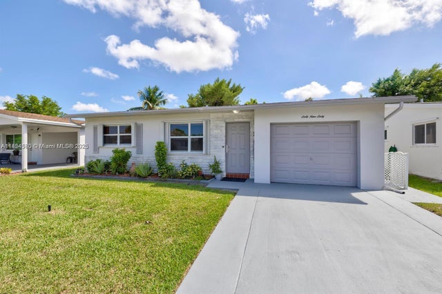 3 of 17 - 6960 Nw 11th Ct, Margate, FL