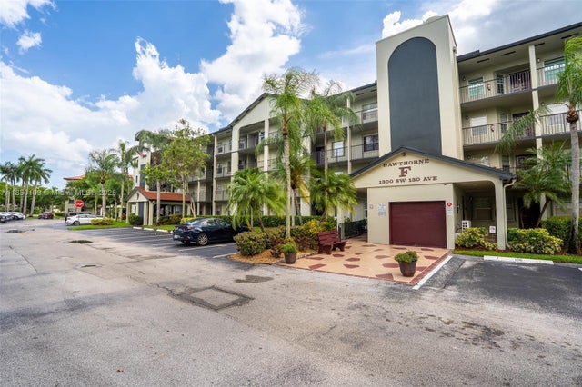 1300 Sw 130th Ave 111f, Pembroke Pines