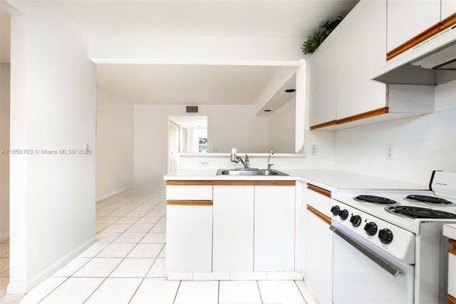 4 of 24 - 1300 Sw 130th Ave 111f, Pembroke Pines, FL