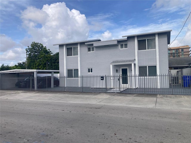 1 of 21 - 1671 Sw 29th Ave, Miami, FL