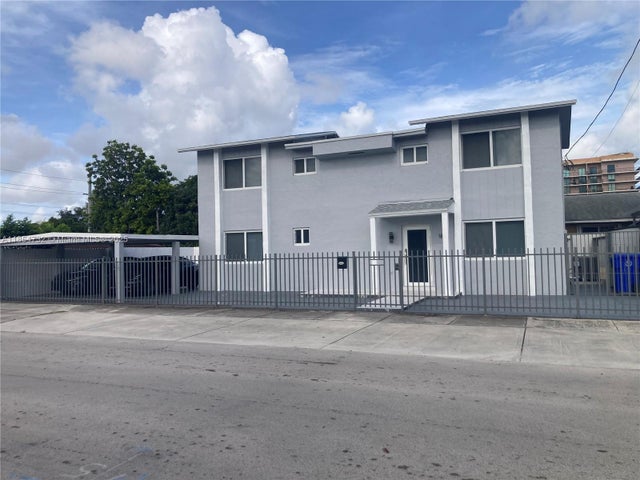 2 of 21 - 1671 Sw 29th Ave, Miami, FL