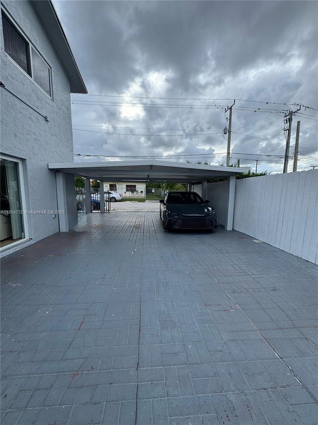 5 of 21 - 1671 Sw 29th Ave, Miami, FL