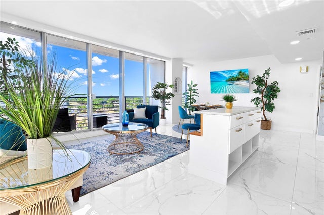 4 of 59 - 1720 Harrison St 10h, Hollywood, FL