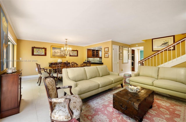 5 of 25 - 6650 Sw 71st Ln 3, South Miami, FL