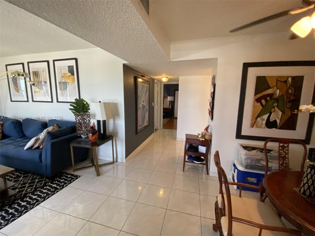 3 of 7 - 4174 Inverrary Dr Apt 1015 1015, Lauderhill, FL