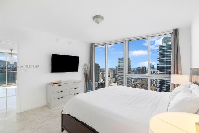 4 of 11 - 485 Brickell Ave 4404, Miami, FL