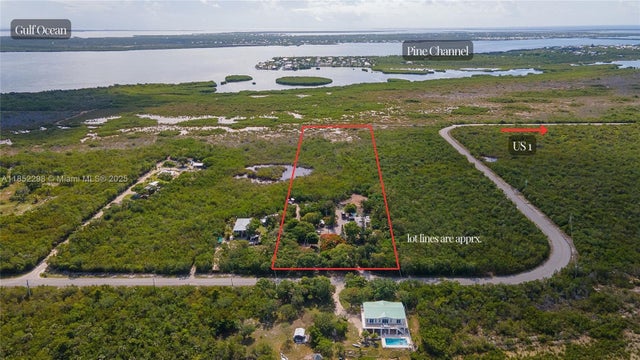 1 of 33 - 2231 Middle Torch Rd, Little Torch Key, FL