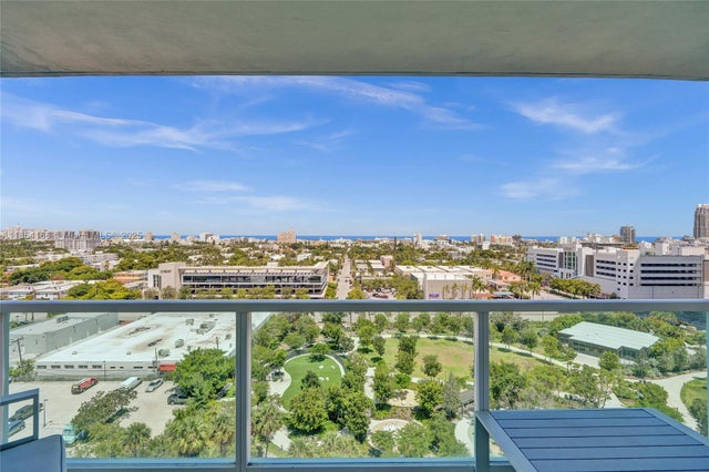 2 of 36 - 650 West Ave 1408, Miami Beach, FL