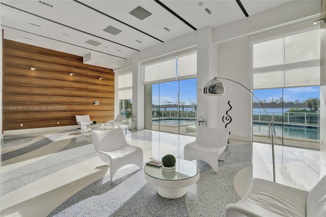 4 of 36 - 650 West Ave 1408, Miami Beach, FL
