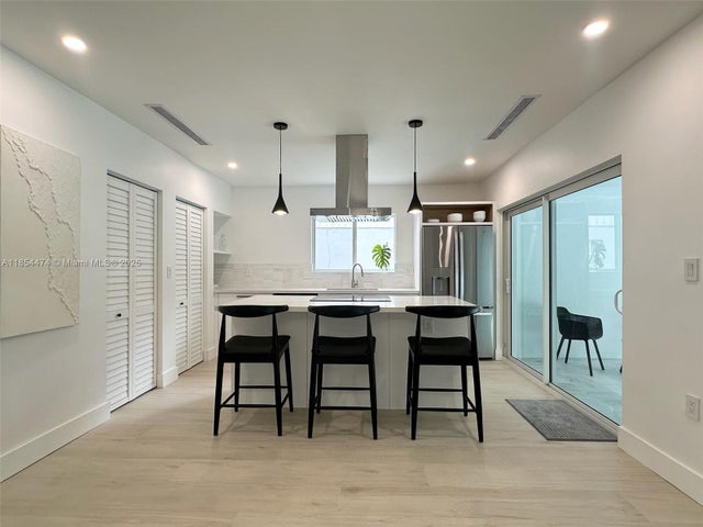 5 of 25 - 4430 Sw 11th St, Miami, FL