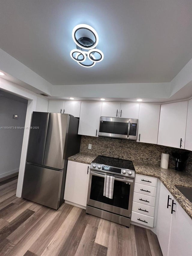 5 of 12 - 3800 S Ocean Dr 1808, Hollywood, FL