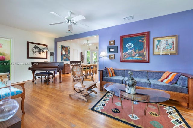 3 of 30 - 855 Ne 111th St, Biscayne Park, FL