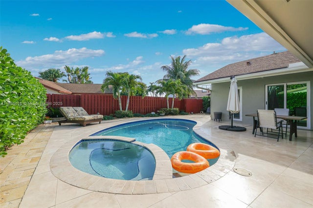 4 of 40 - 16780 Redwood Way, Weston, FL