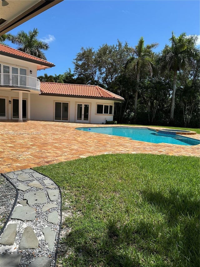 2 of 55 - 10600 Sw 69th Ave, Pinecrest, FL
