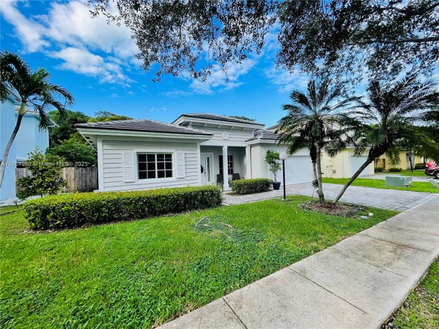 4 of 31 - 2875 Ne 4th St, Homestead, FL